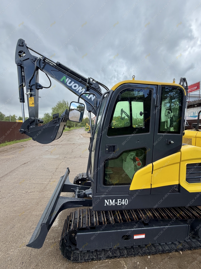 Yanmar B37-2 [10]