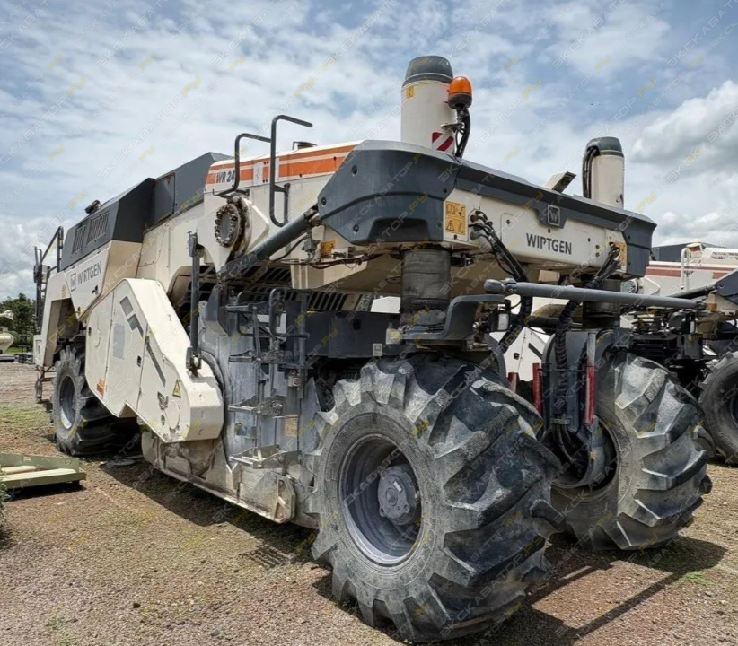 Wirtgen WR 240 [2]