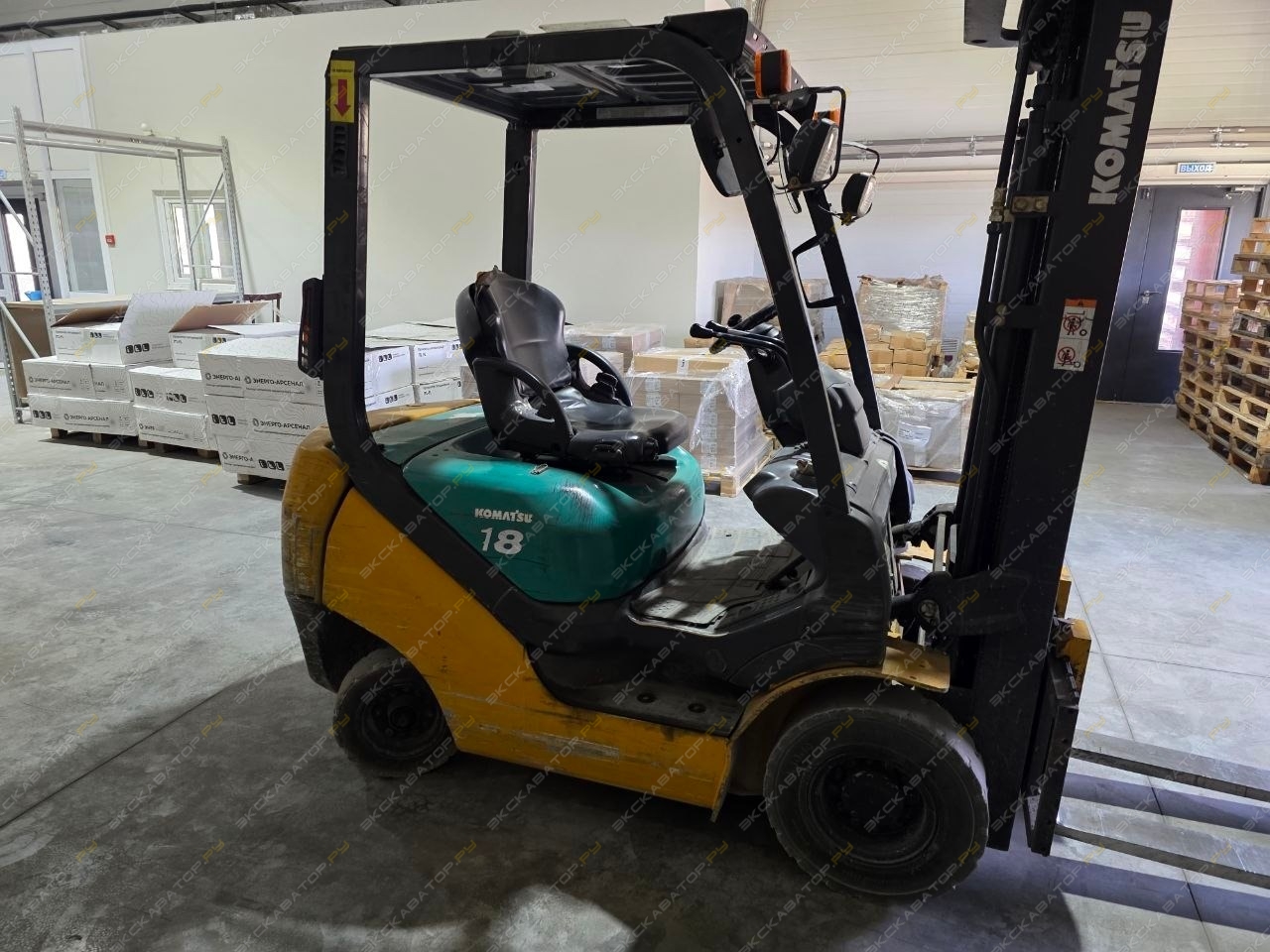 Komatsu FD18T-20 [3]