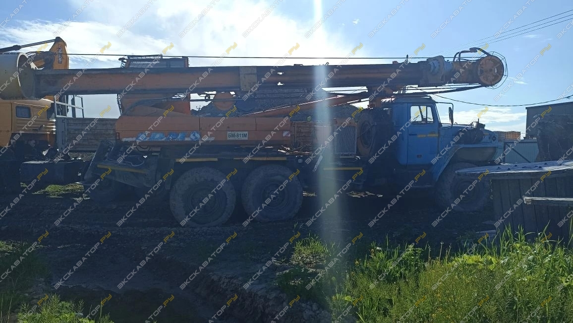 Стройдормаш БМ-811М на базе Урал [3]