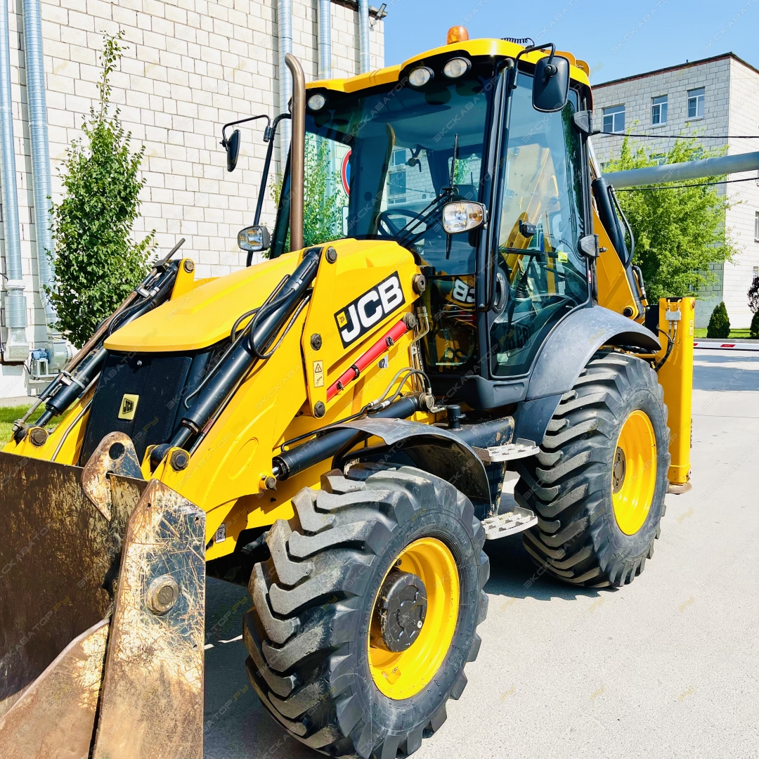 JCB 3CX [17]