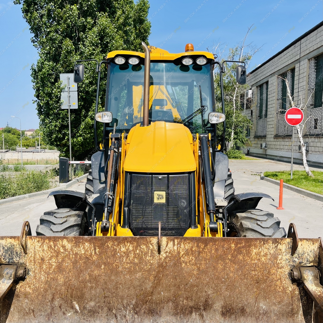 JCB 3CX [13]