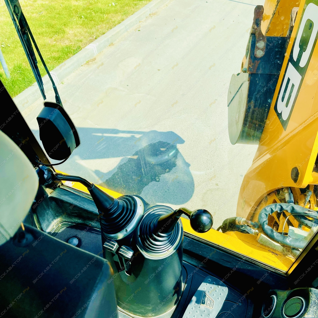 JCB 3CX [6]