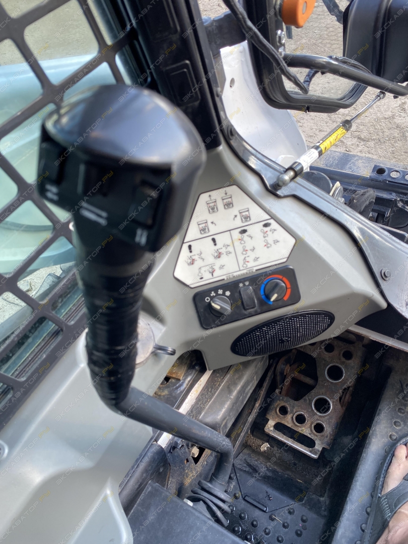 Bobcat S530 [12]