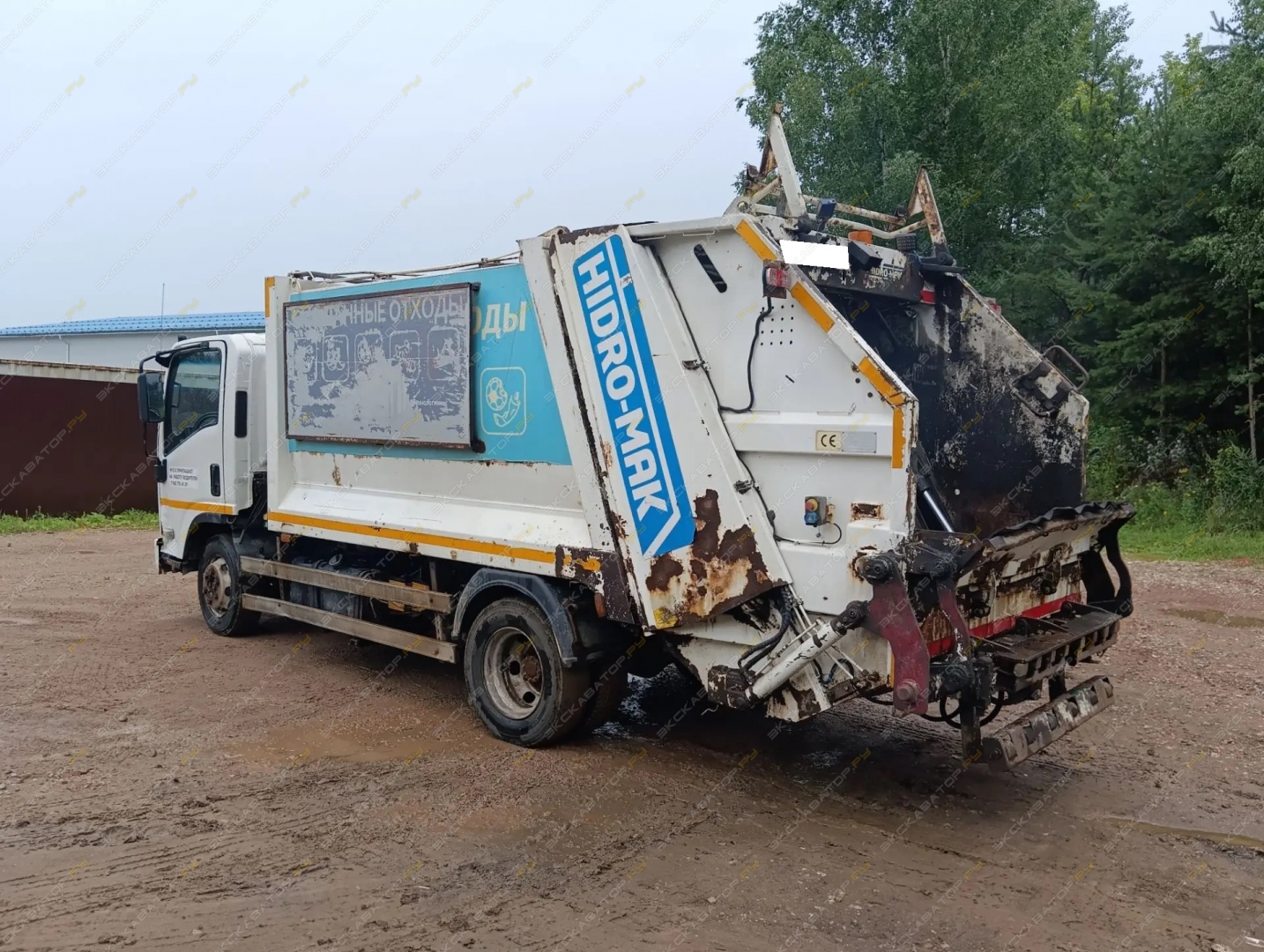 Мусоровоз МКЗ 7017Z2 на шасси ISUZU NQR90L-H [4]