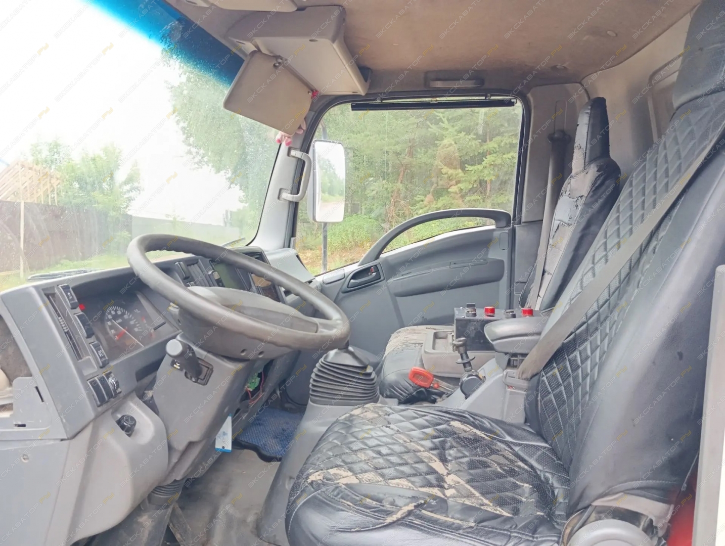 Мусоровоз МКЗ 7017Z2 на шасси ISUZU NQR90L-H [8]