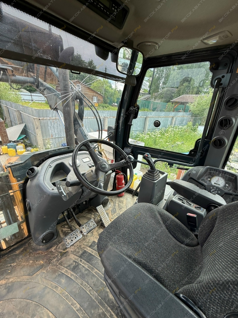 Hyundai H940S [5]