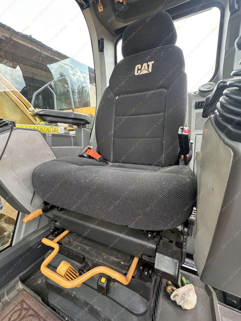 Caterpillar 320 [5]