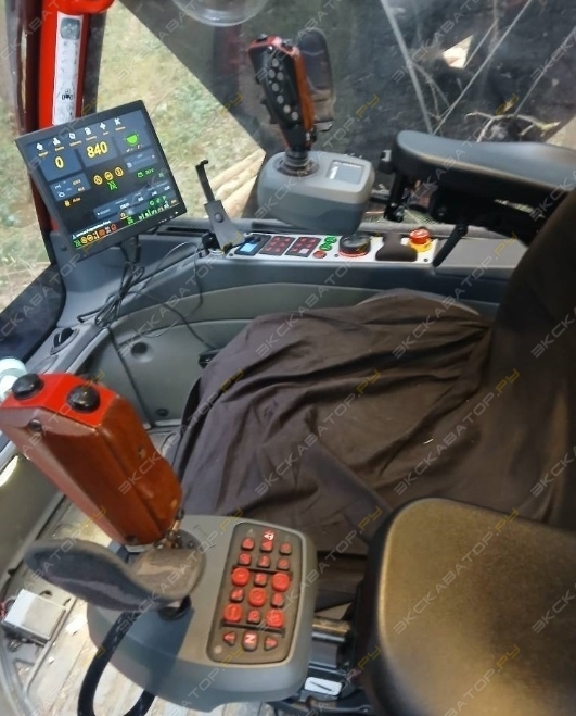 Komatsu 931XC [2]