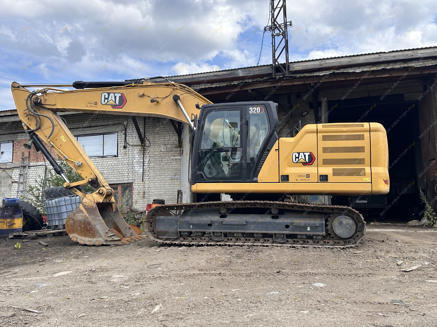 Caterpillar 320 [2]