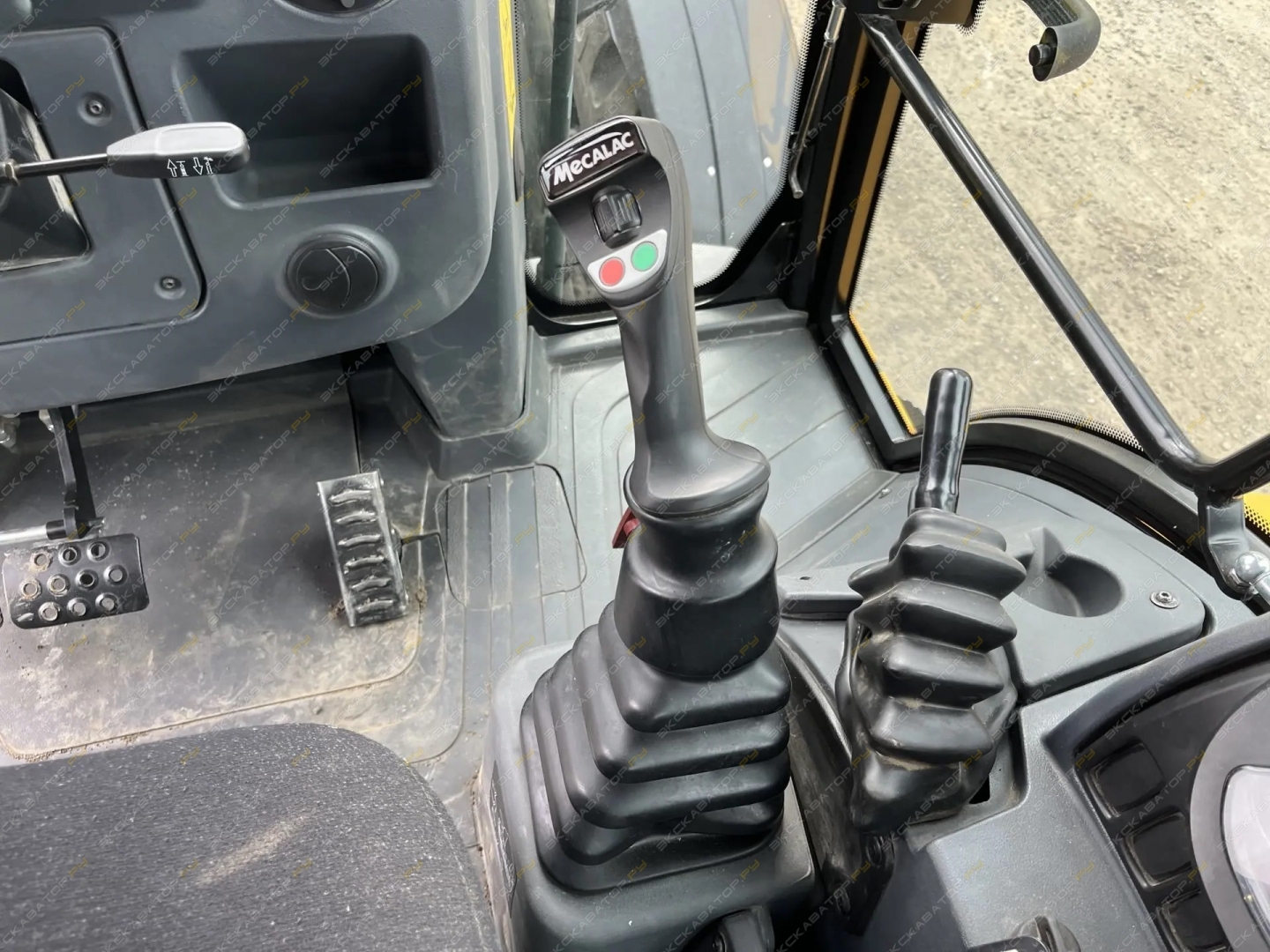 Mecalac TLB890SM [15]