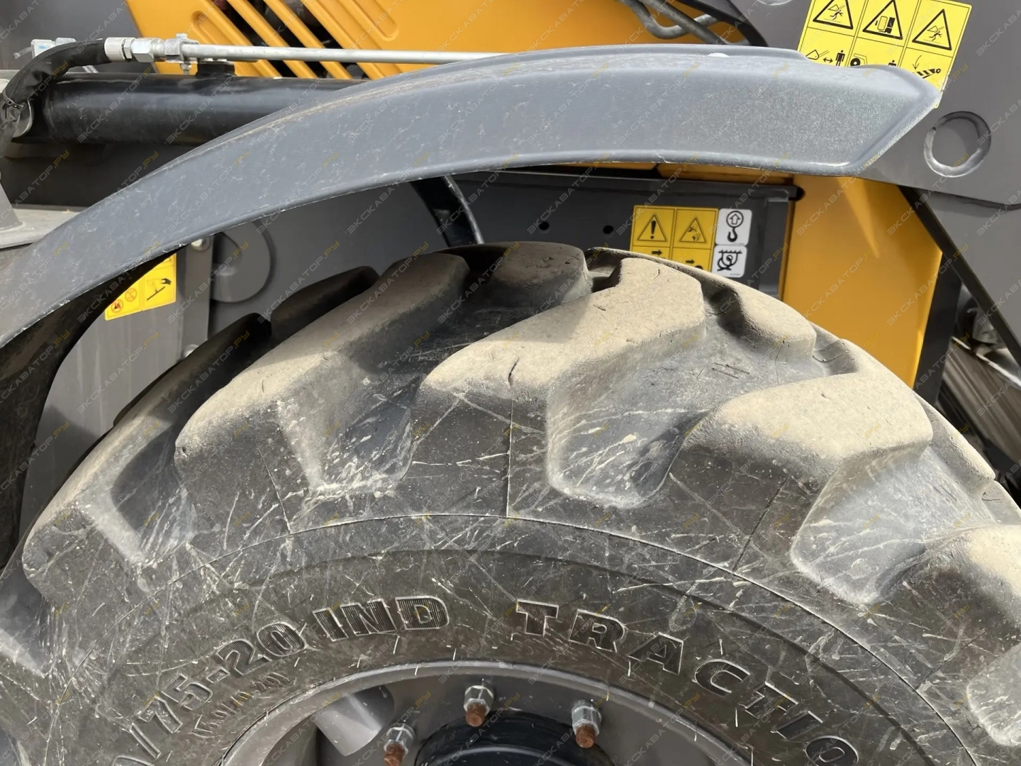 Mecalac TLB890SM [13]