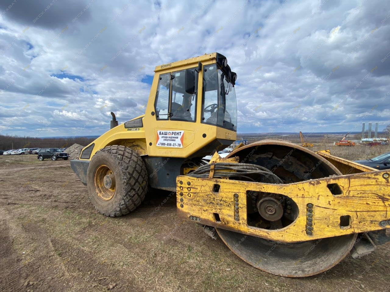 Bomag BW 215 D-40 [1]