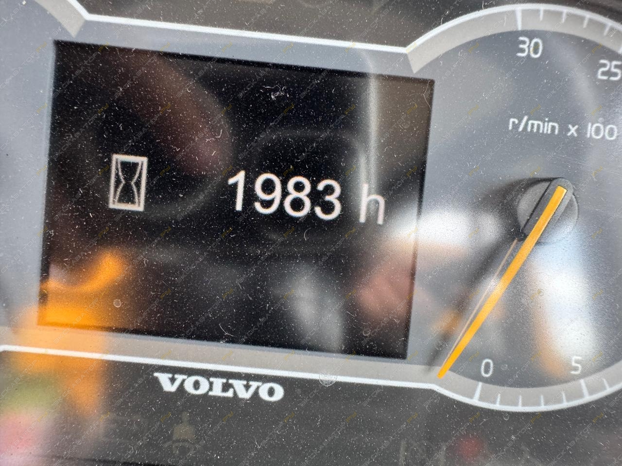 Volvo A40G [11]