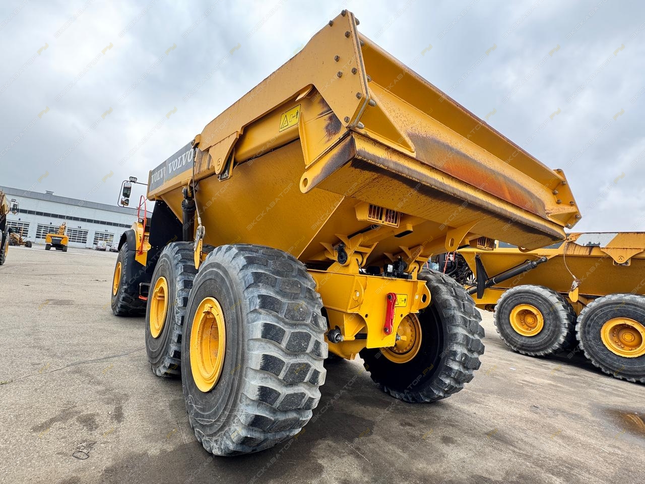 Volvo A40G [8]