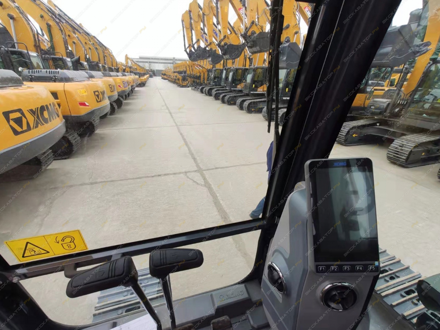 XCMG XE180DN [7]