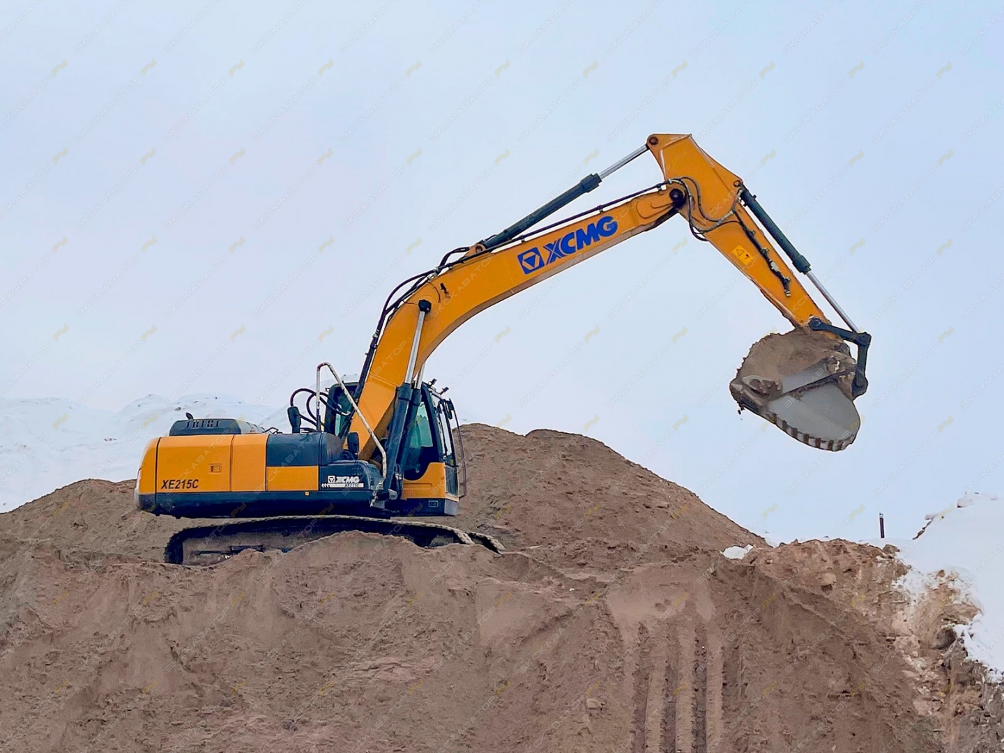 XCMG XE215C [8]