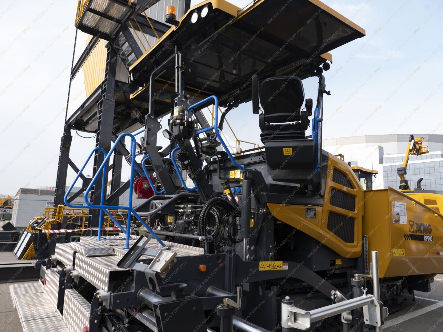 XCMG RP705 [6]