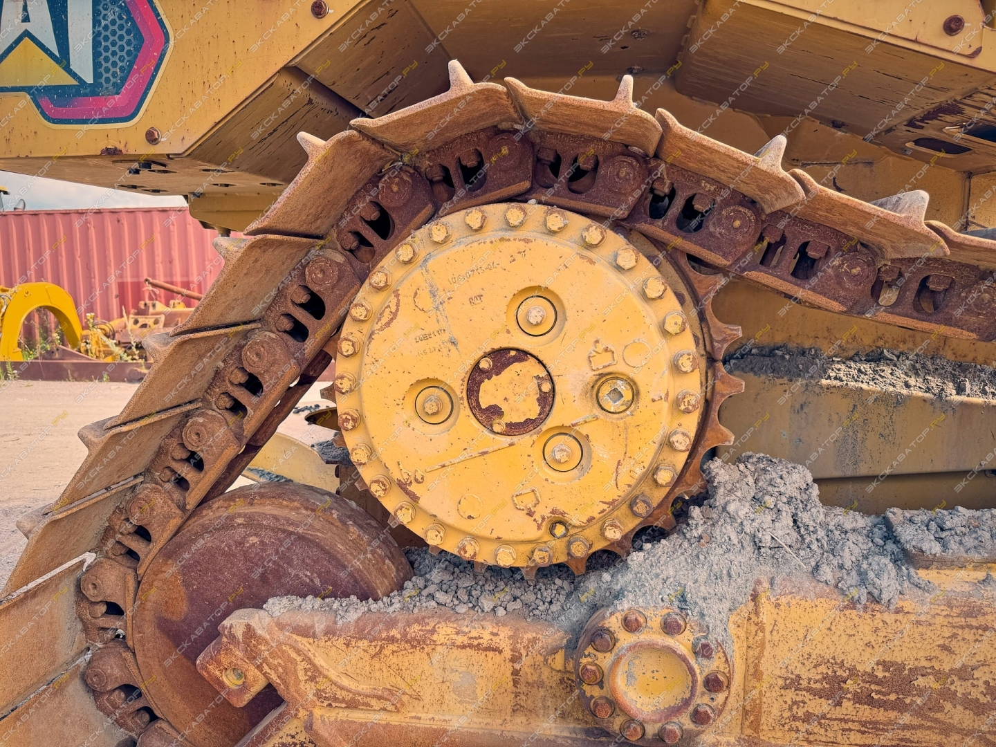 Caterpillar D5 [13]