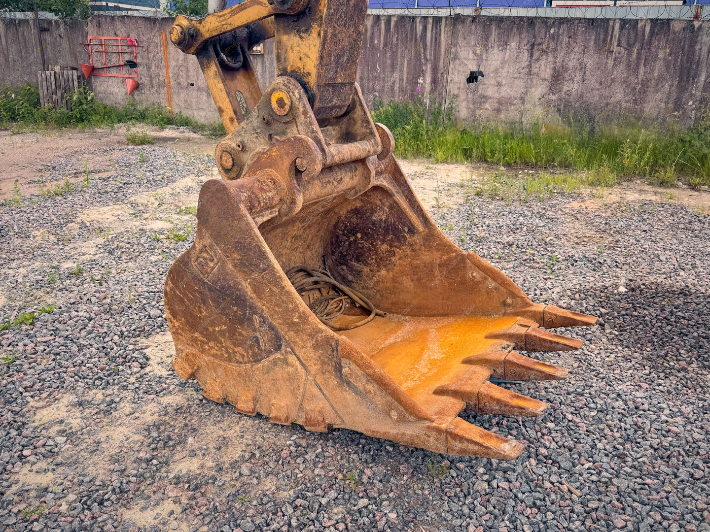 Caterpillar 320D2 L [12]