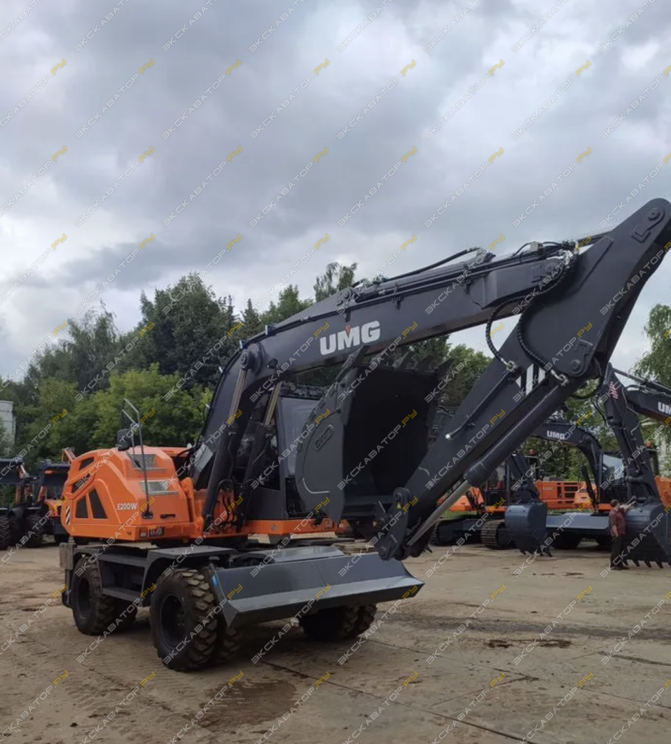 UMG E200W [13]