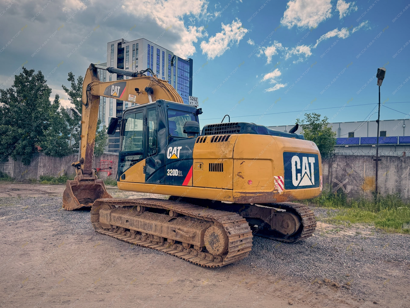 Caterpillar 320D2 L [1]