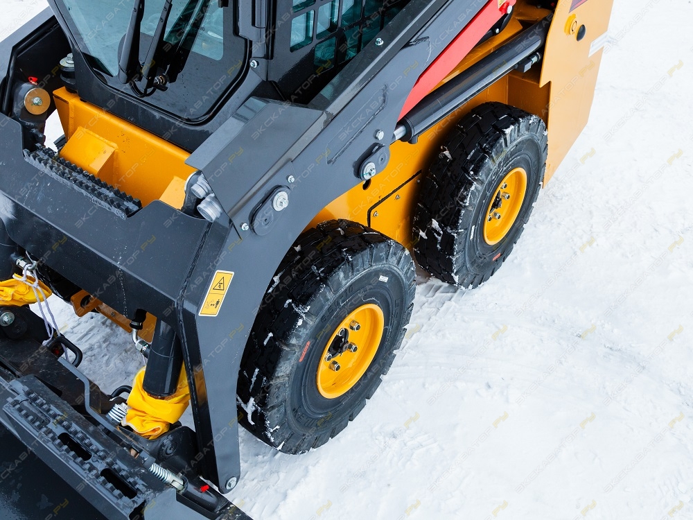 XCMG SR710RU [9]
