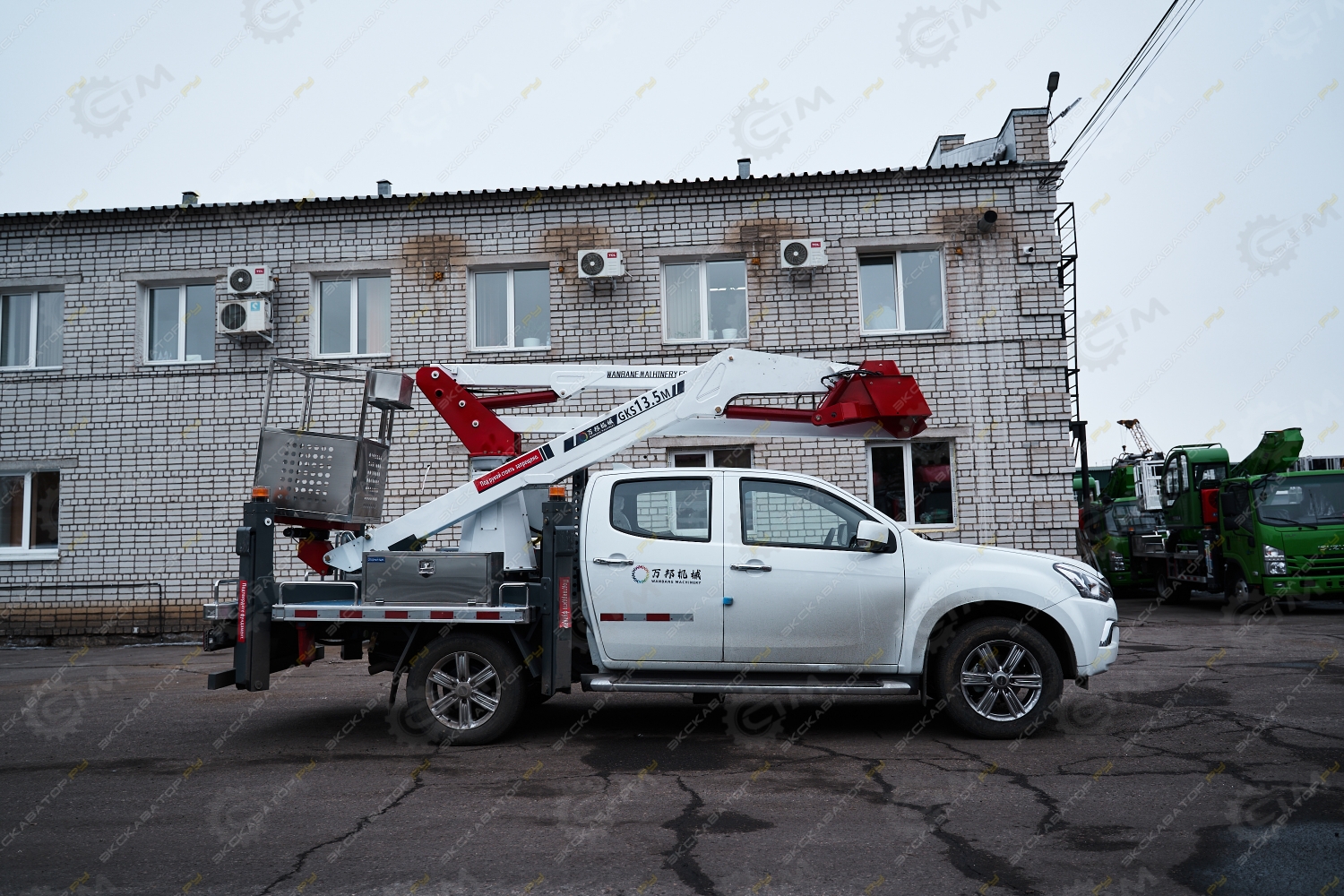 D-MAX [3]