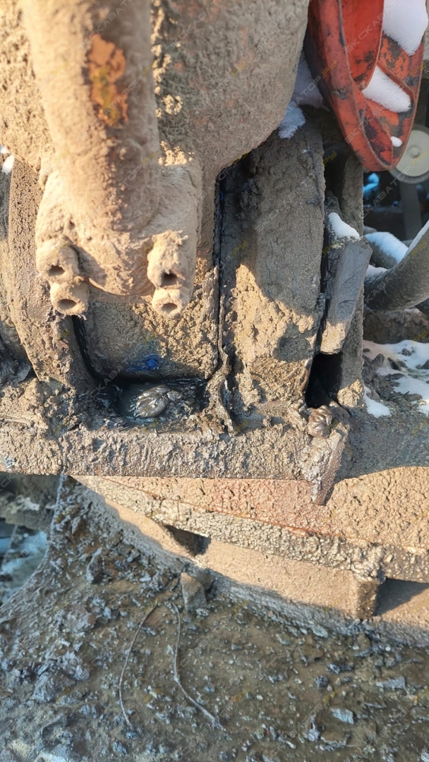 Hyundai R 520LC-9S [12]