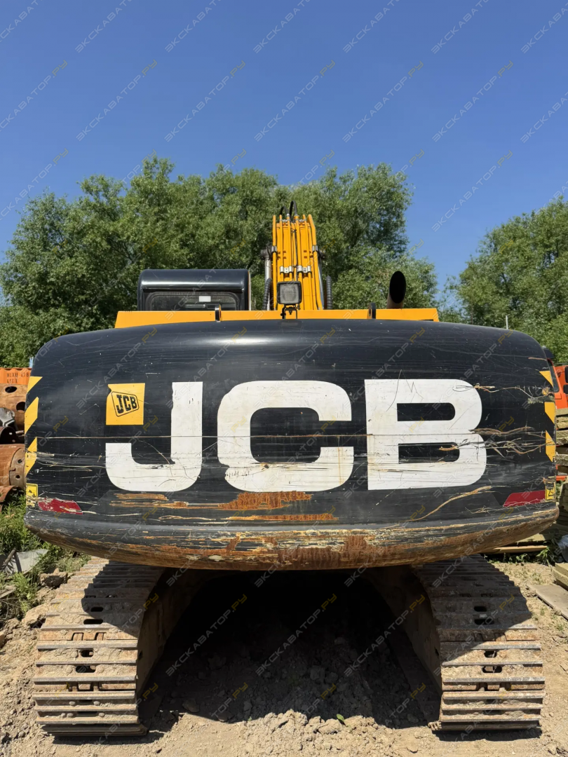 JCB JS 205NLC [12]