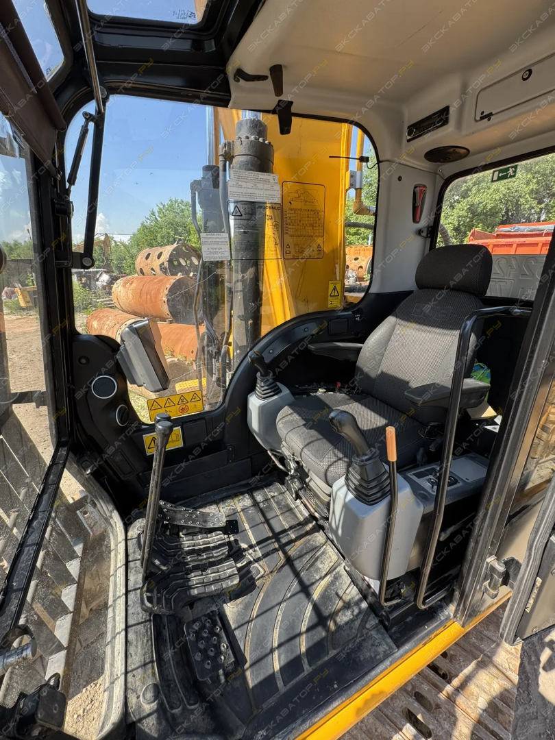 JCB JS 205NLC [11]