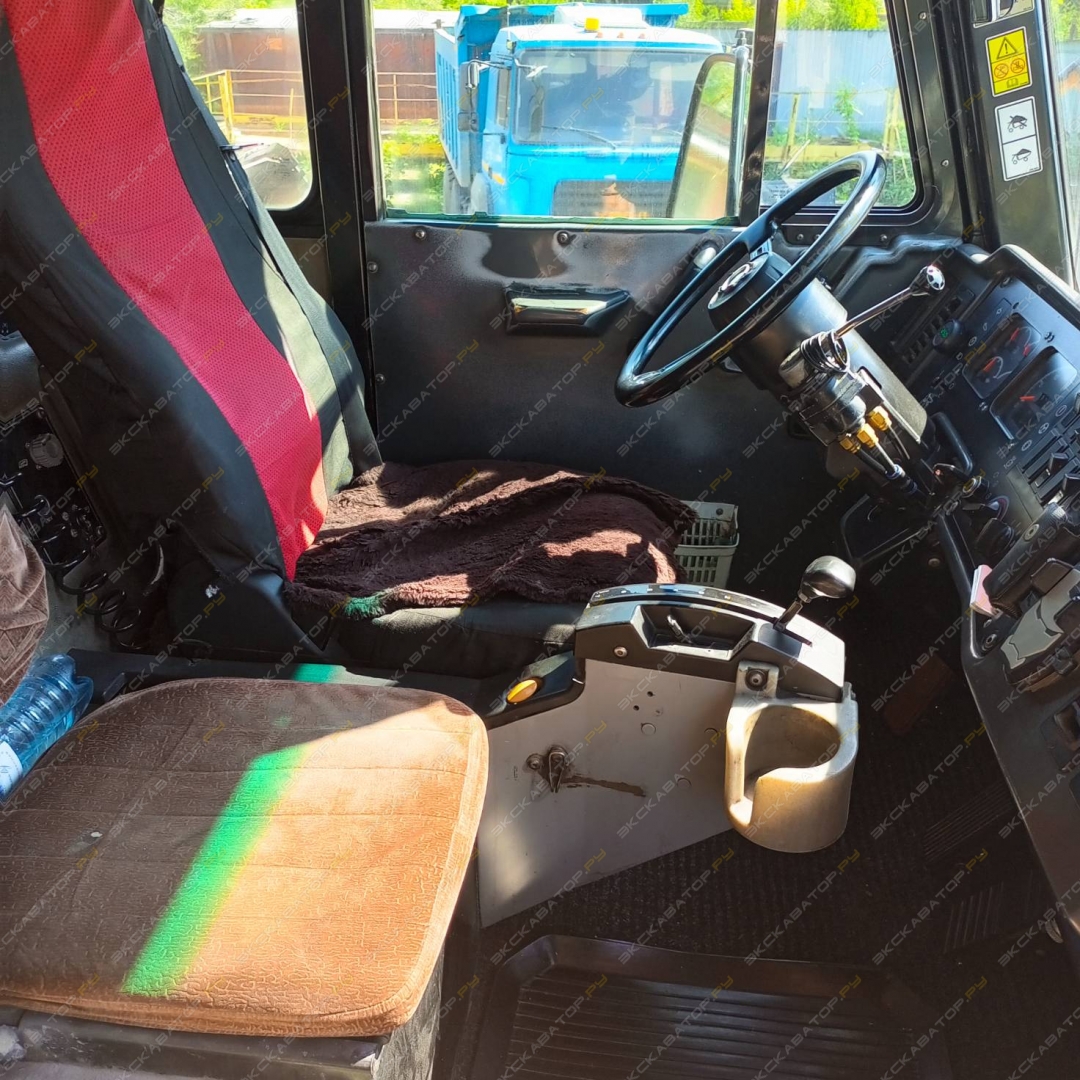Caterpillar 773F [16]
