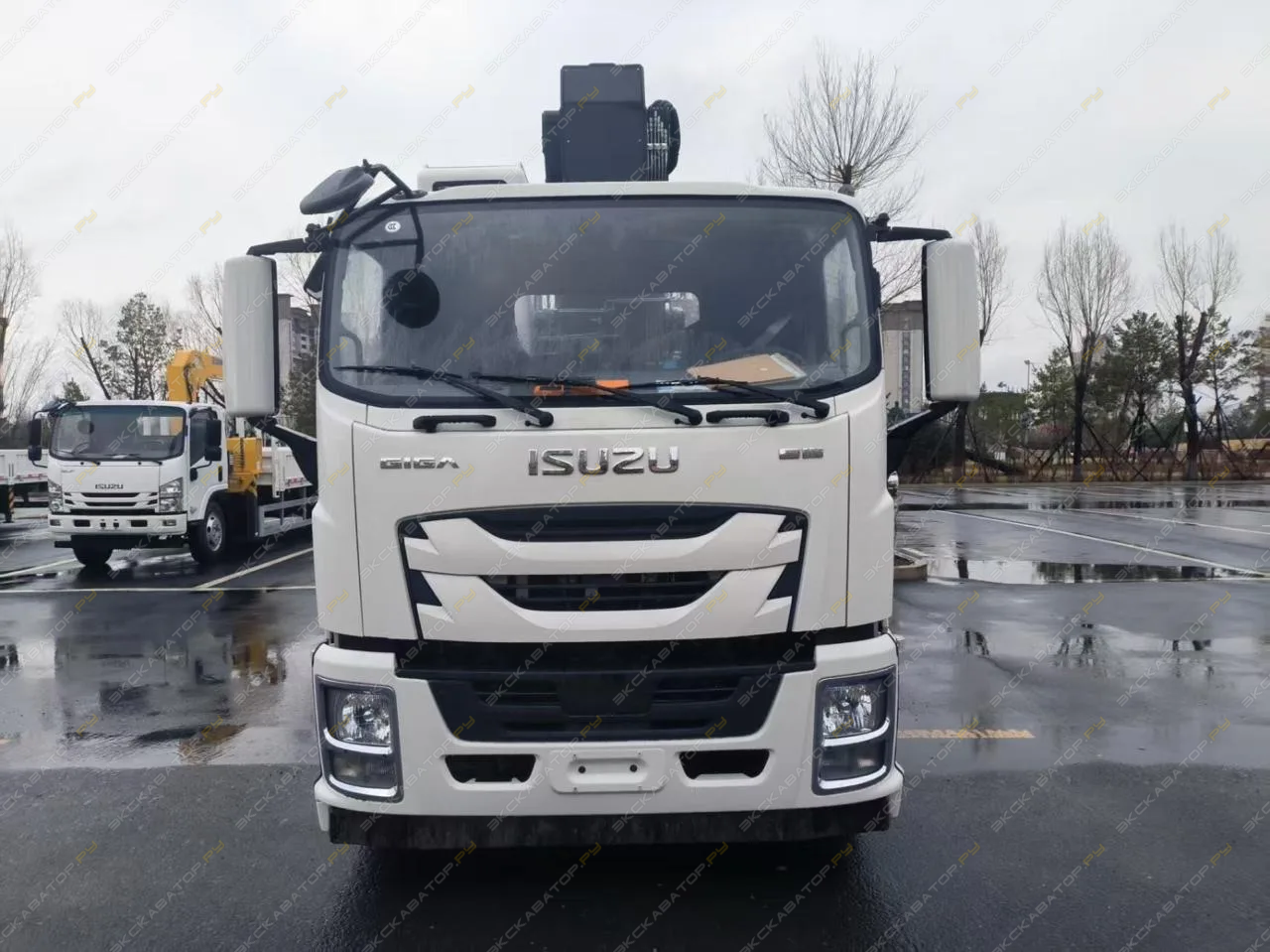 Isuzu GIGA [0]