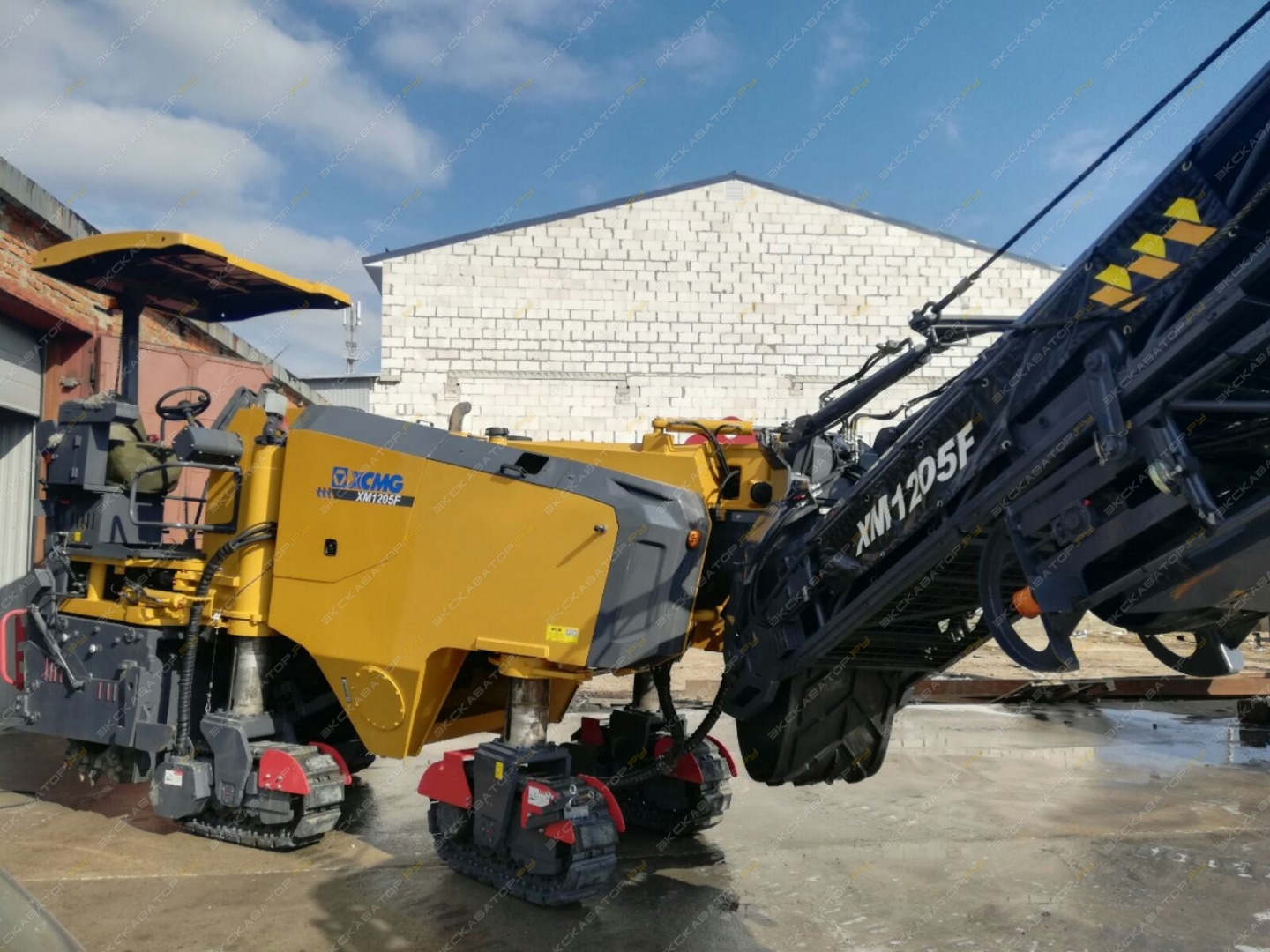 XCMG XM1205F [2]