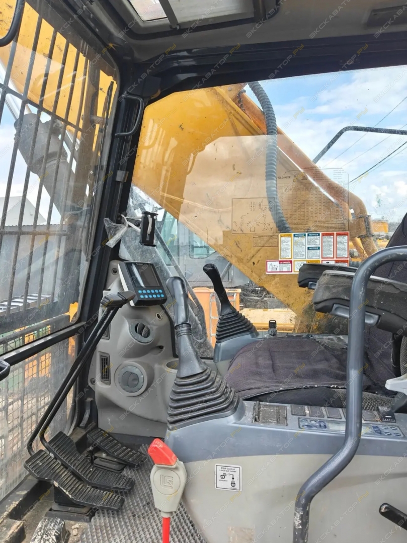 LiuGong CLG922E [6]