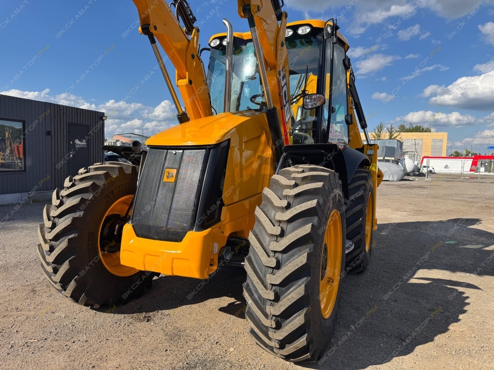 JCB 4CX [8]