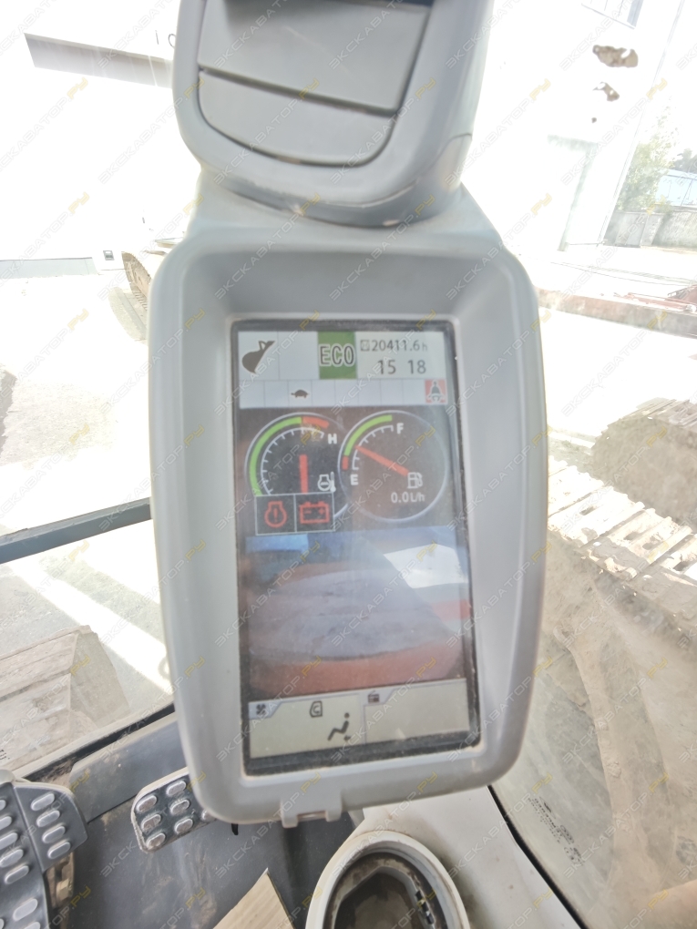 Hitachi ZX330-5A [5]