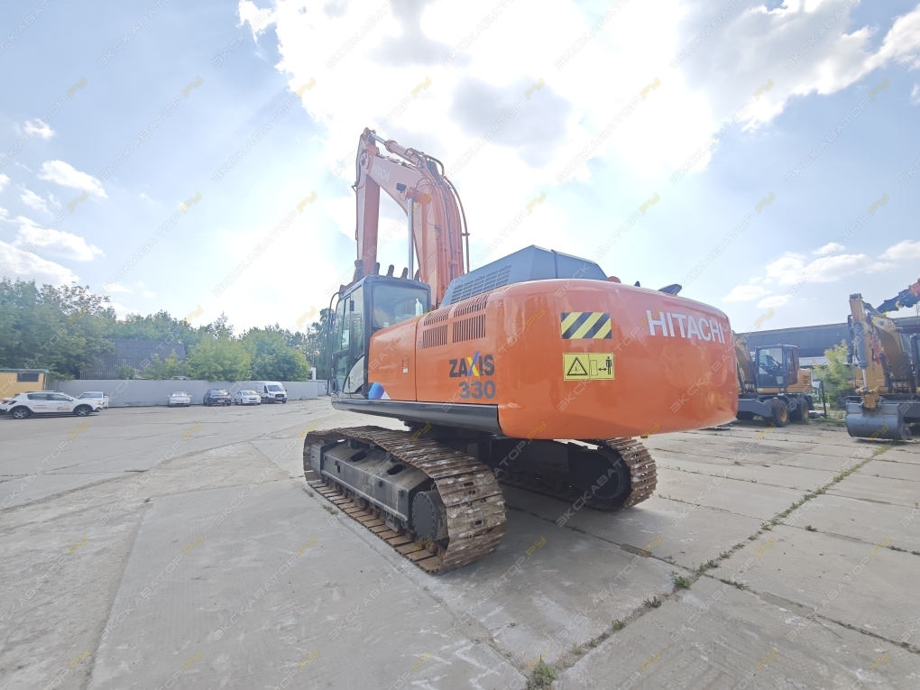 Hitachi ZX330-5A [2]