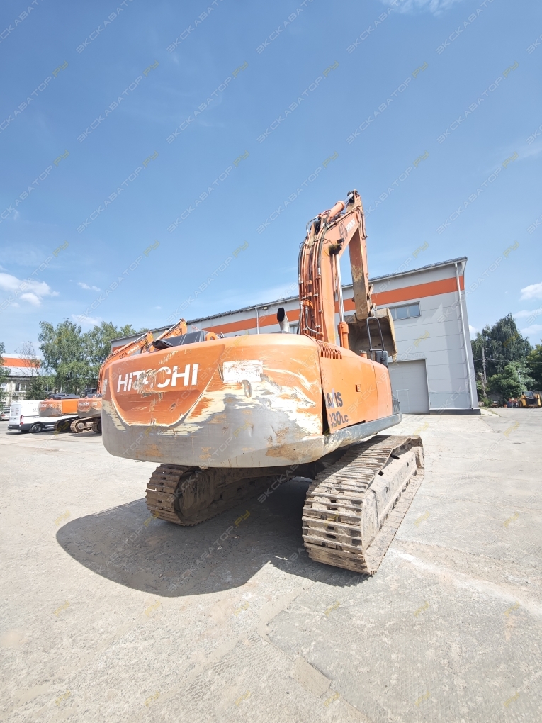 Hitachi ZX330LC-5G [2]