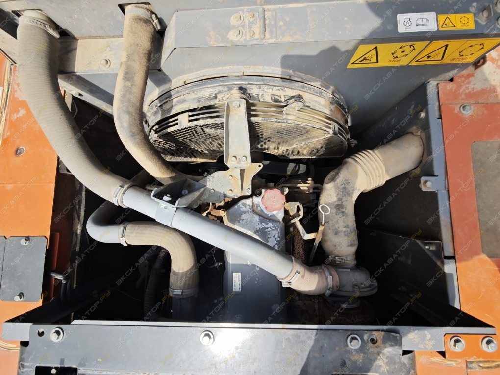 Hitachi ZX330-5G [10]