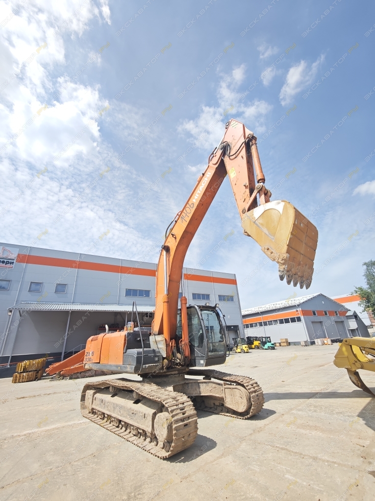 Hitachi ZX330LC-5G [1]