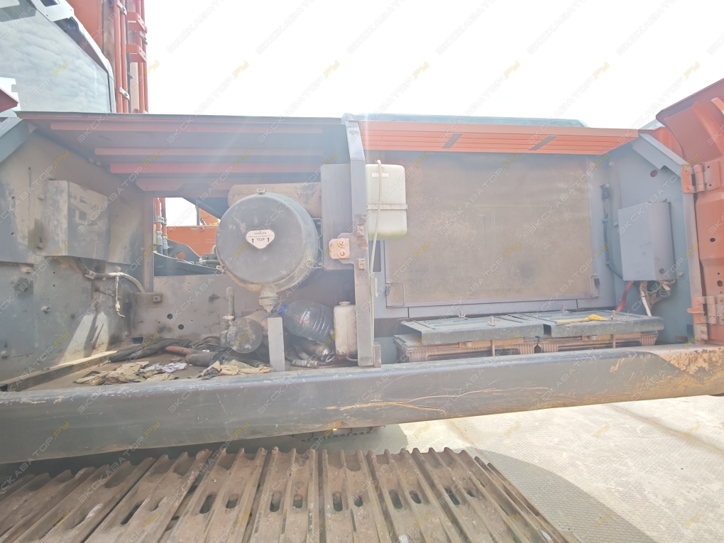 Hitachi ZX330-5G [4]