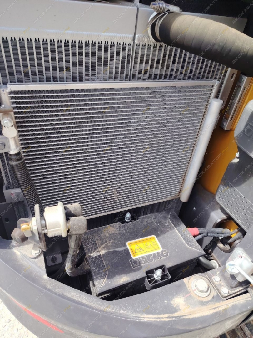 XCMG XE60D [9]