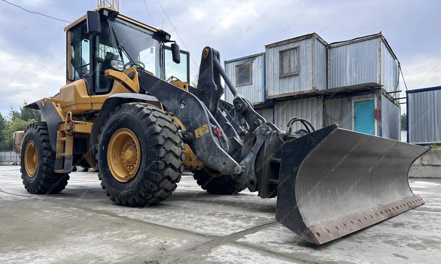Volvo L90F [4]