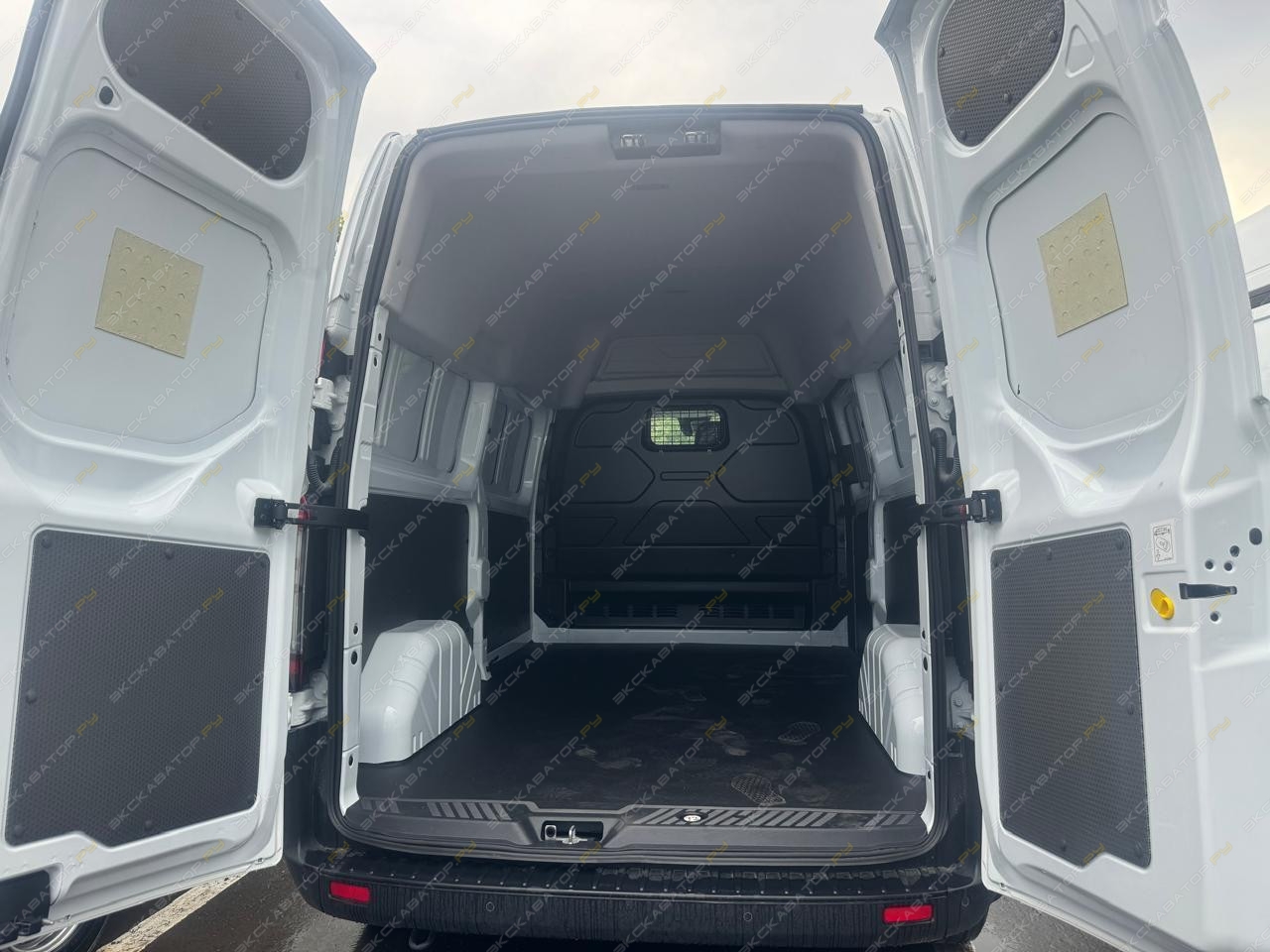 Ford Transit Custom L2H2 [7]