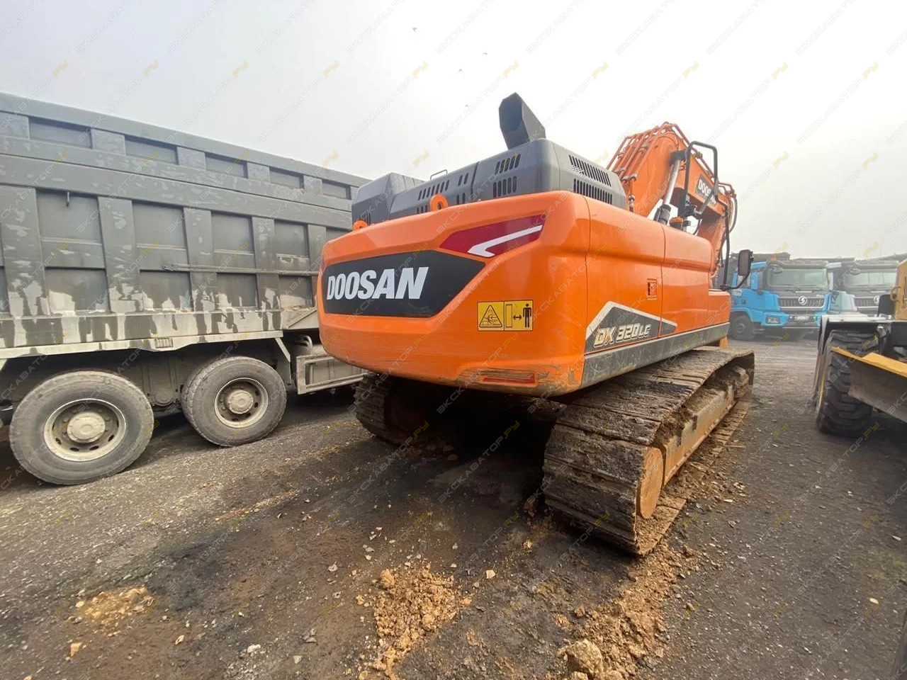 Doosan DX320LC-7M [3]