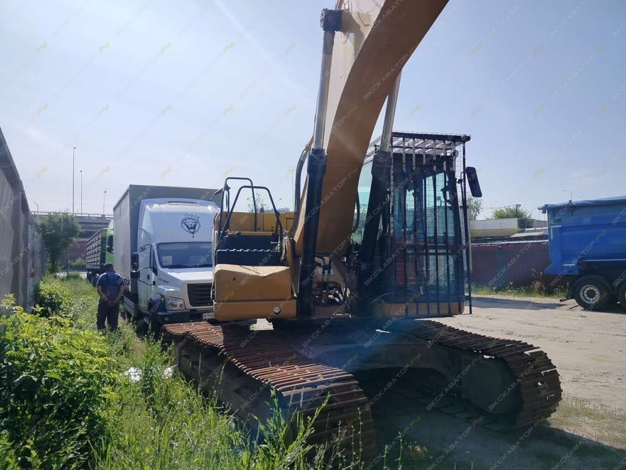 Caterpillar 330 [2]