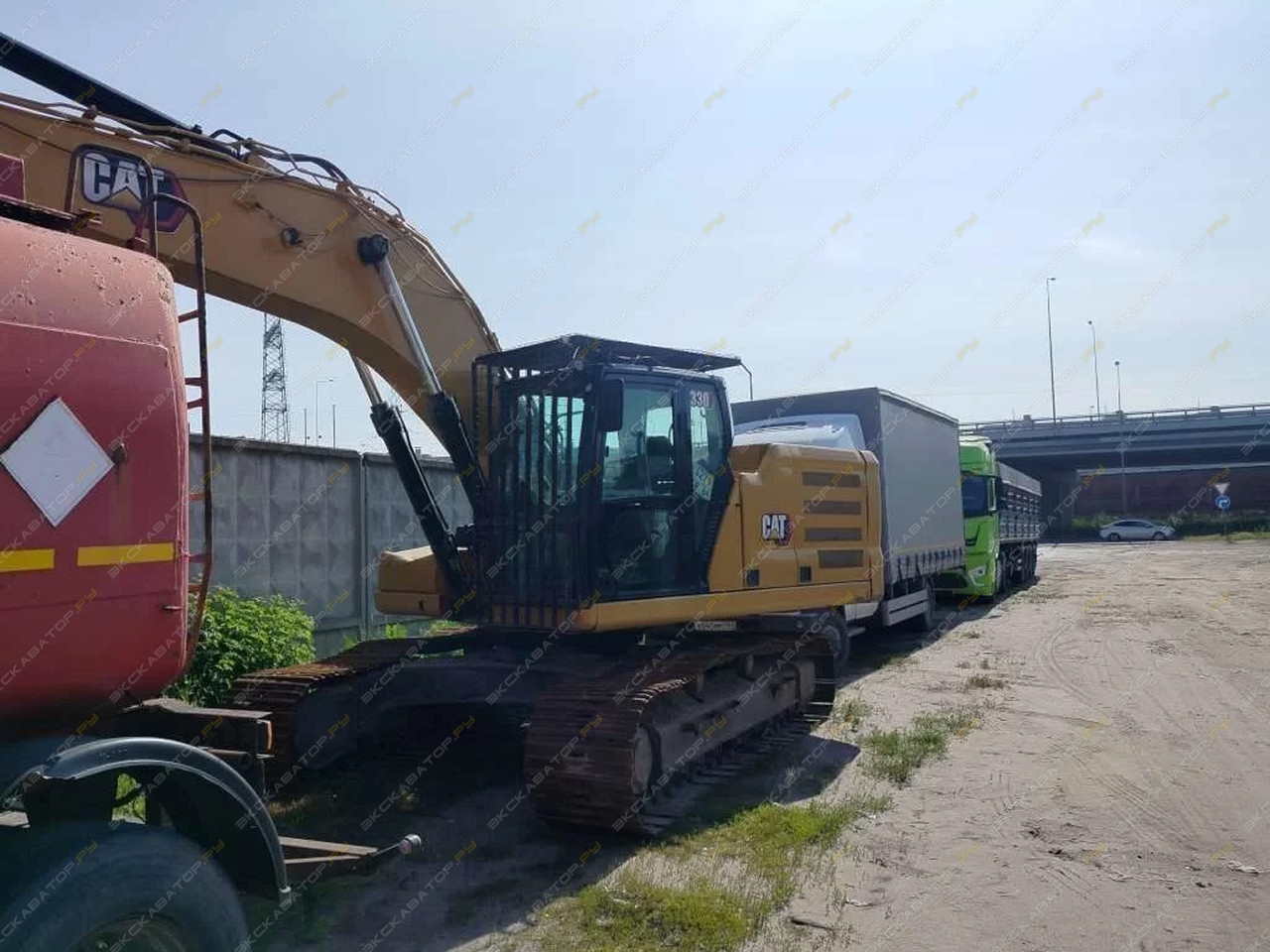 Caterpillar 330 [1]