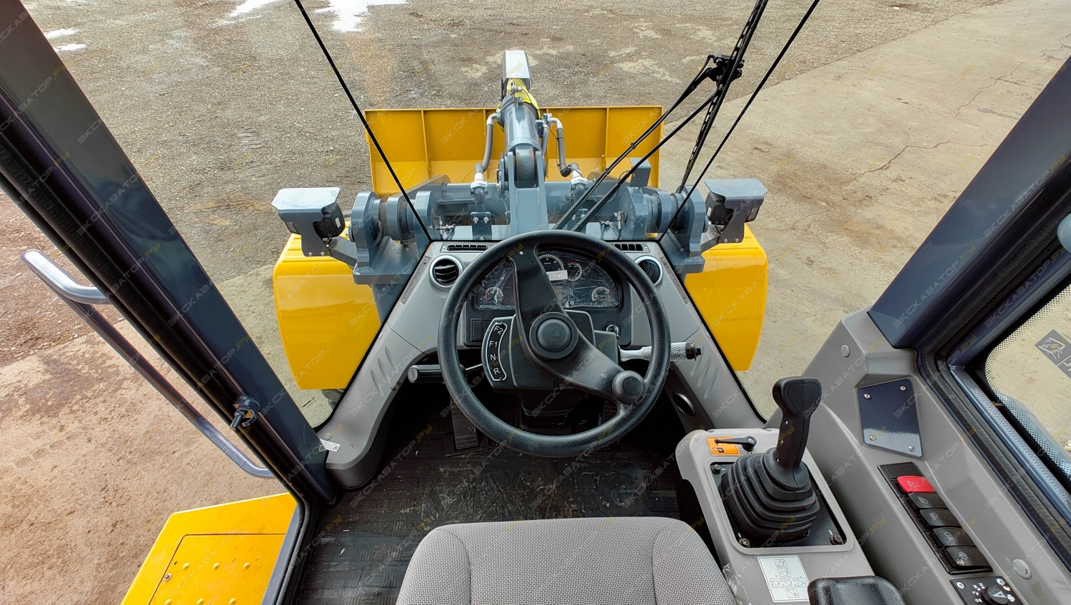 XCMG ZL40RU [9]