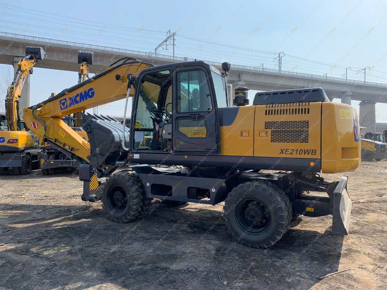 XCMG XE150WD [8]